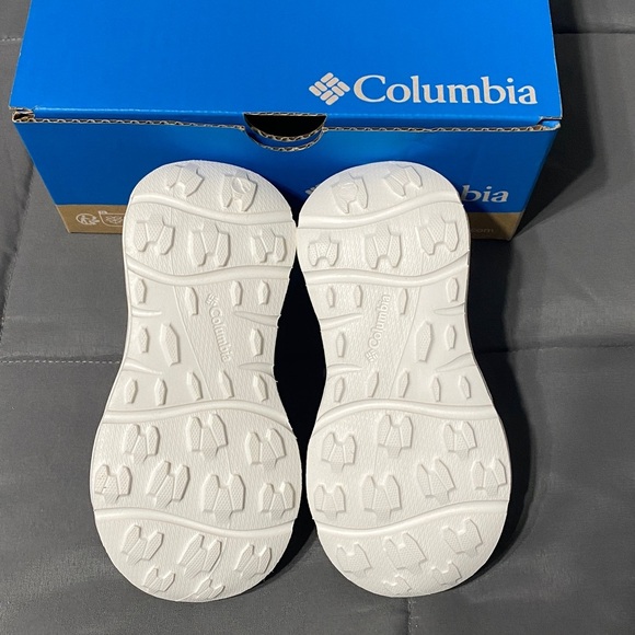 Children’s Columbia Drainmaker XTR Sneakers. Size 9Y - Picture 3 of 7